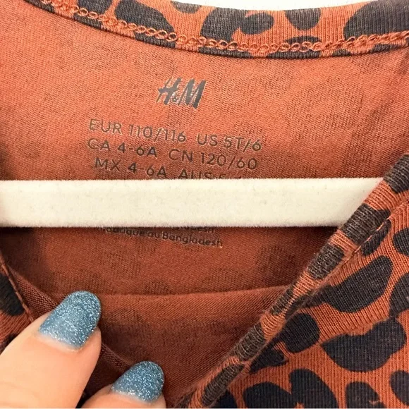 H&M Rust Leopard Print Top - Picture 2 of 2